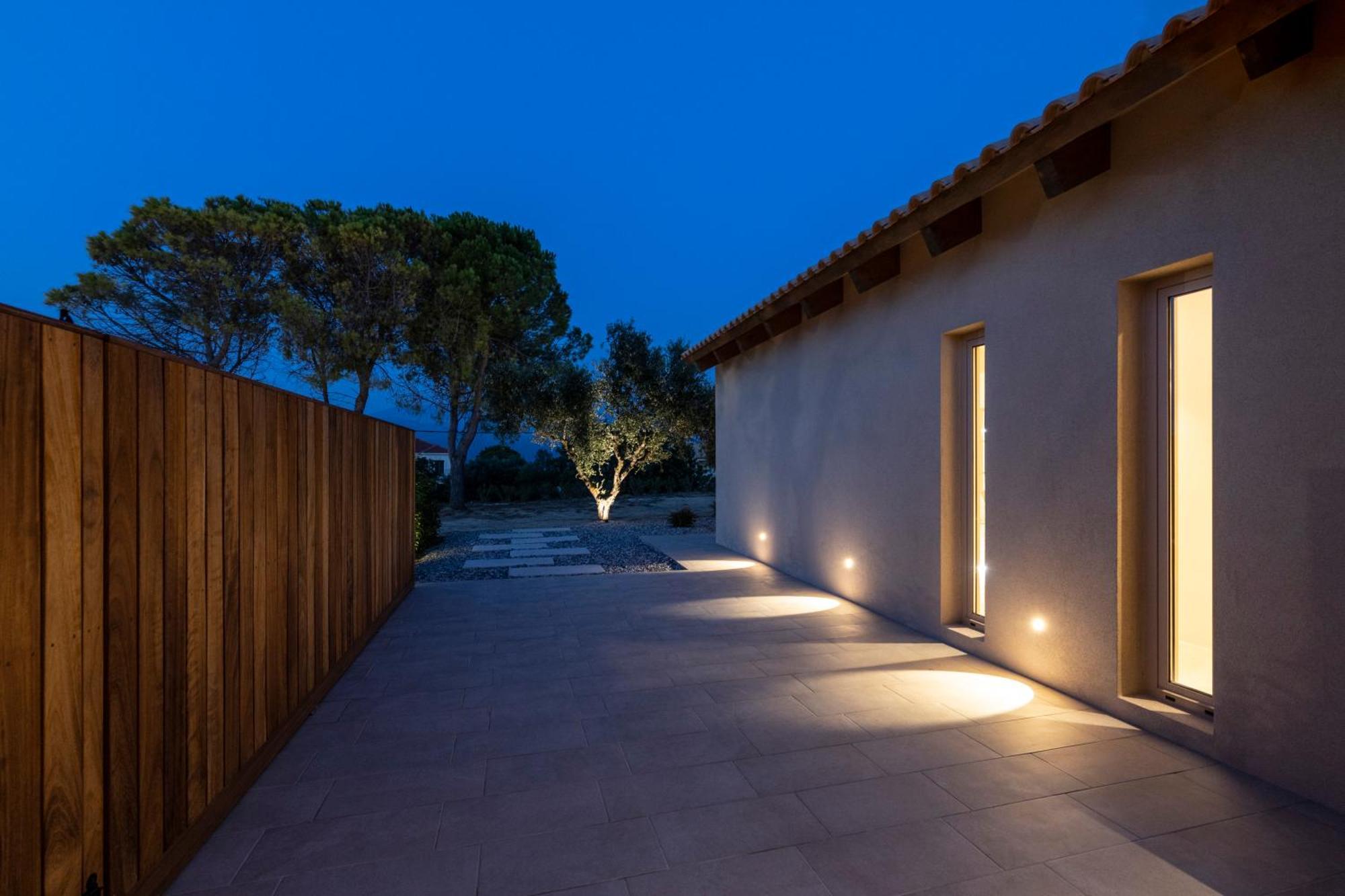 Avertosia Luxury Villas アルゴストリオン エクステリア 写真