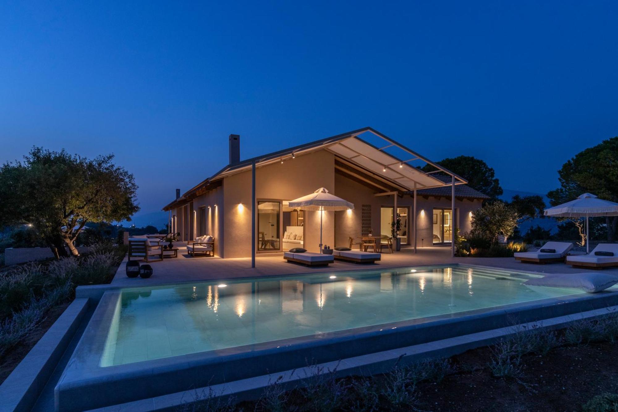 Avertosia Luxury Villas アルゴストリオン エクステリア 写真