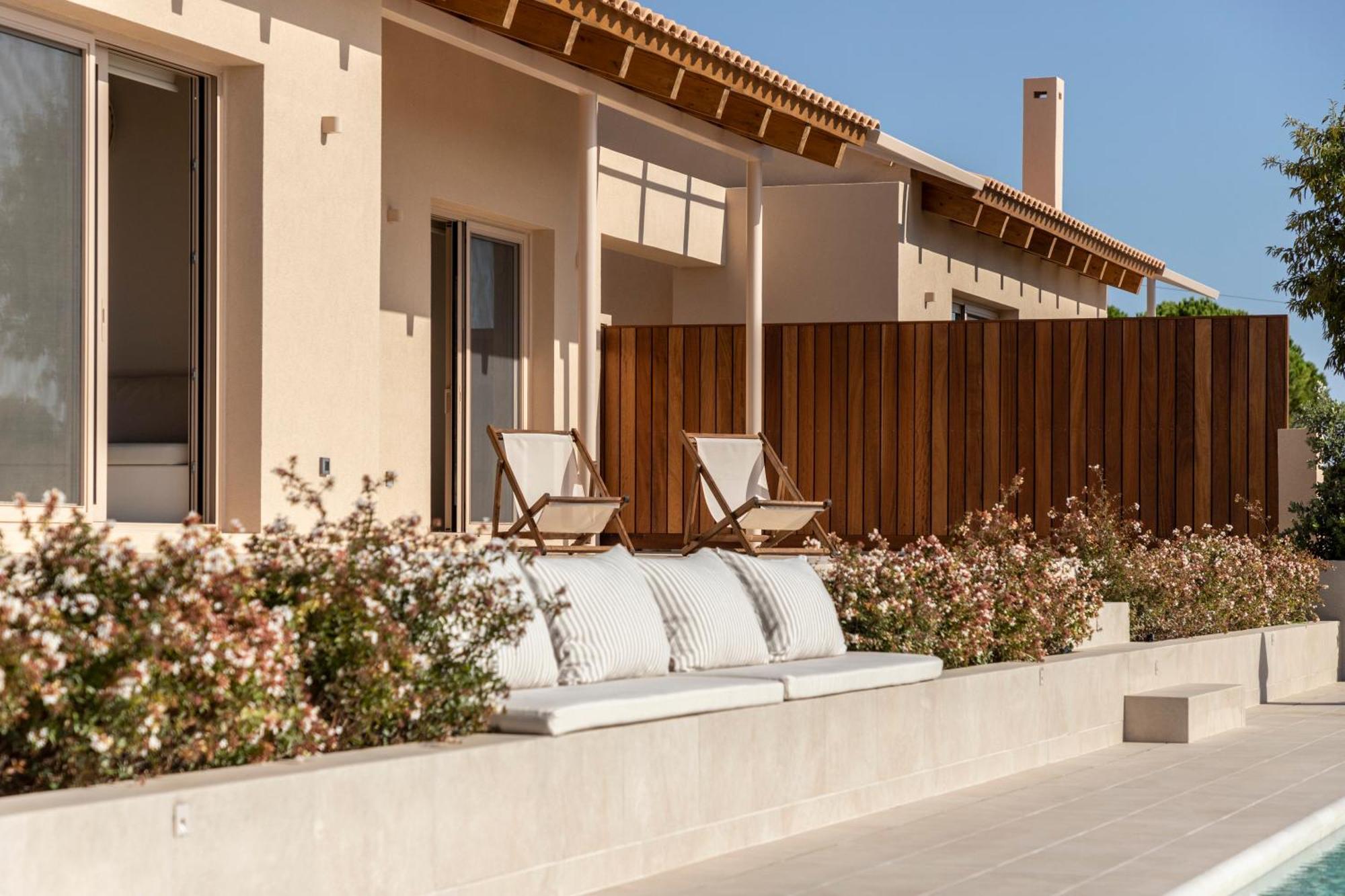 Avertosia Luxury Villas アルゴストリオン エクステリア 写真
